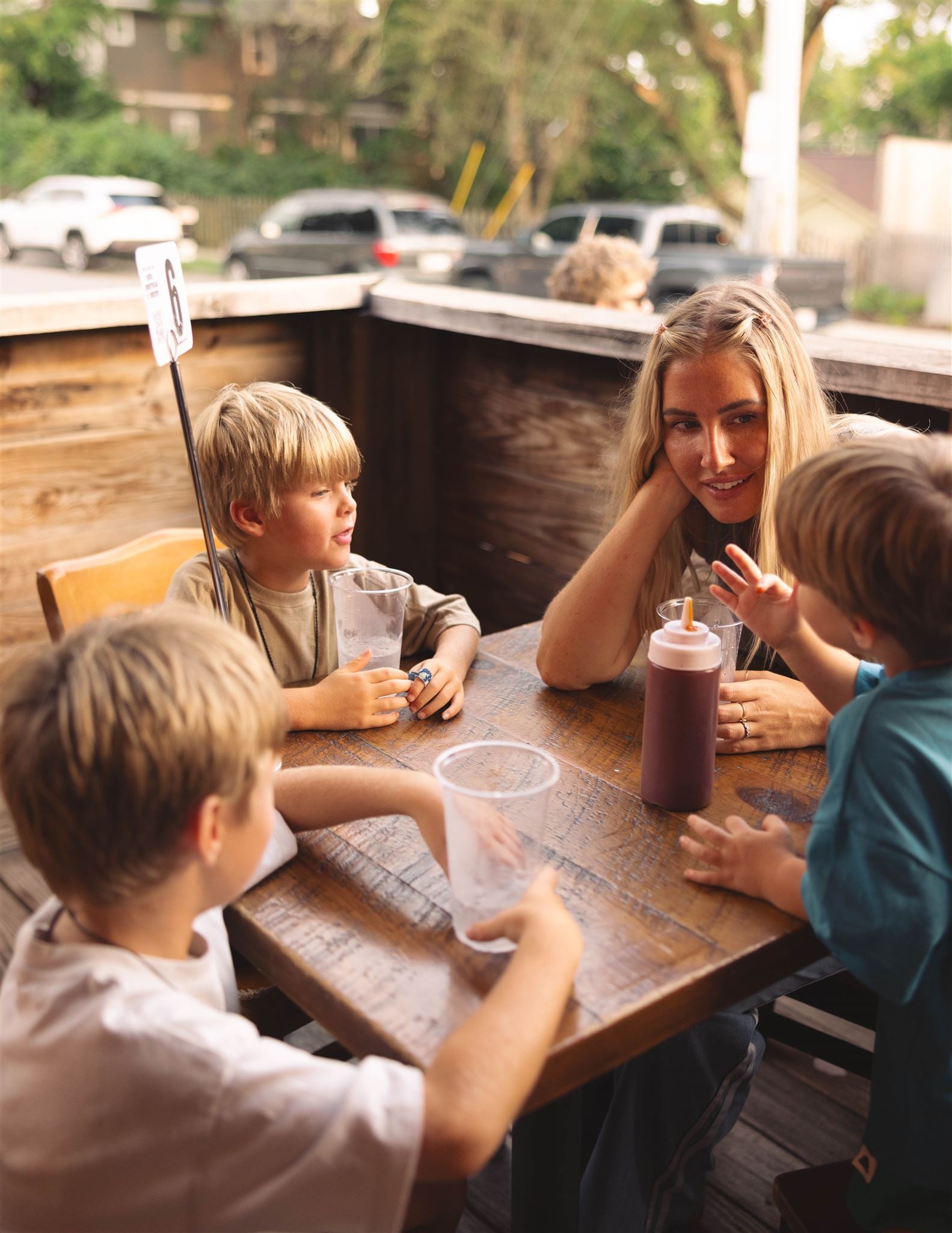 13 Tips for Surviving Restaurants with Toddlers